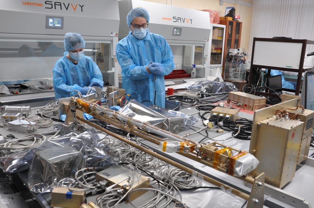 Комплекс научной аппаратуры посадочного аппарата "ЭкзоМарс-2020" проходит приёмо-сдаточные испытания в ИКИ РАН.